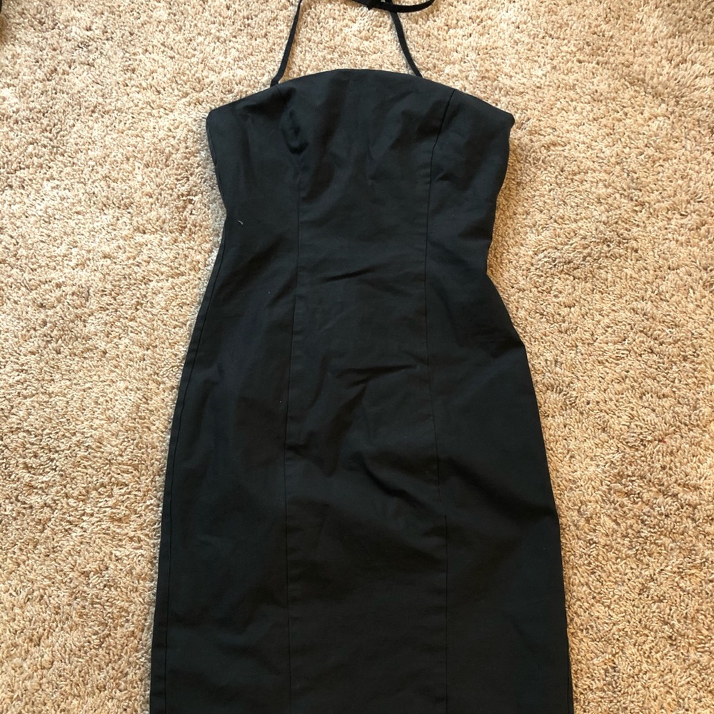 Beautiful form fitted black midi dress